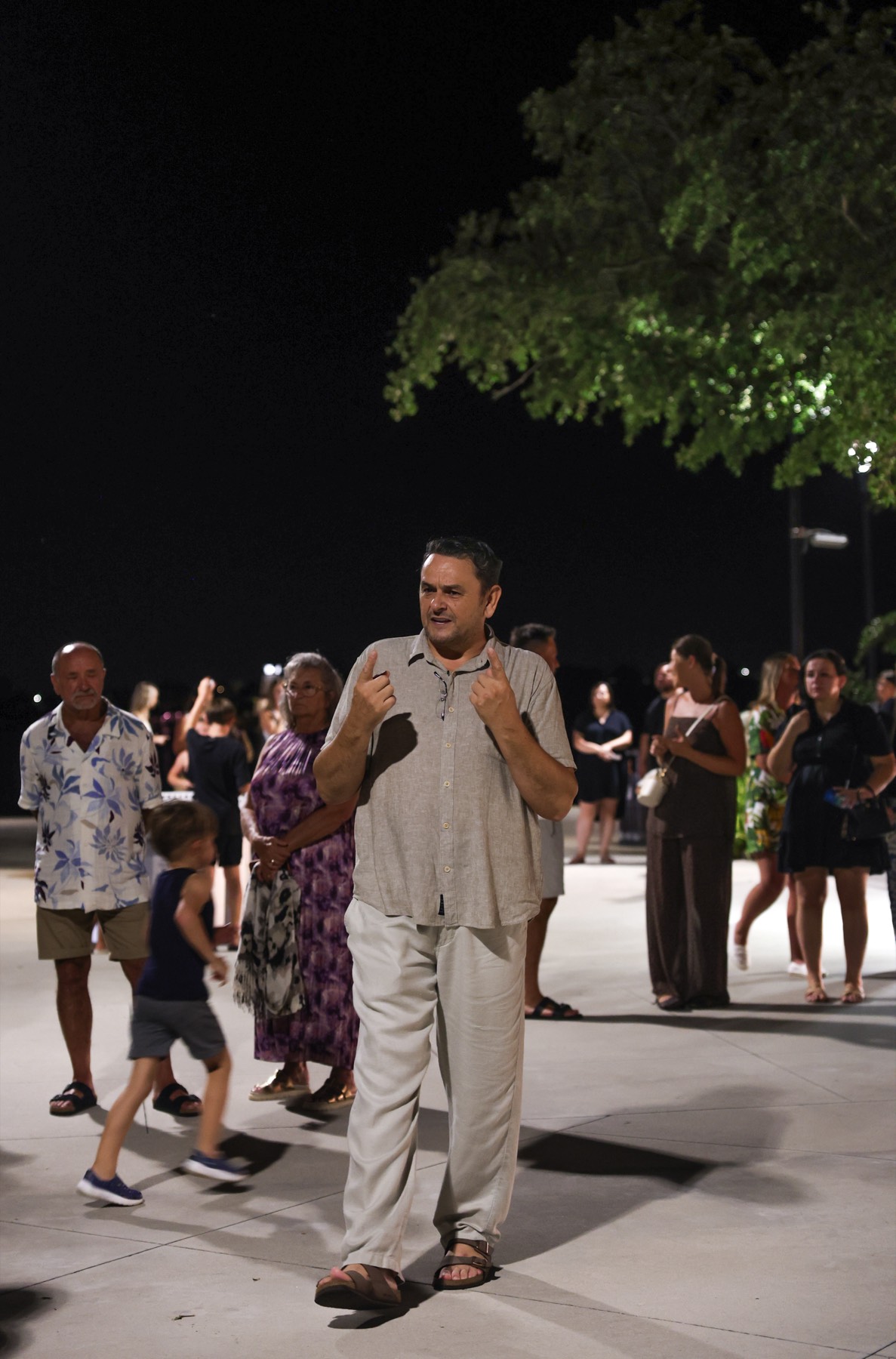 Sharing the gospel with music at Wellen Park in the evening